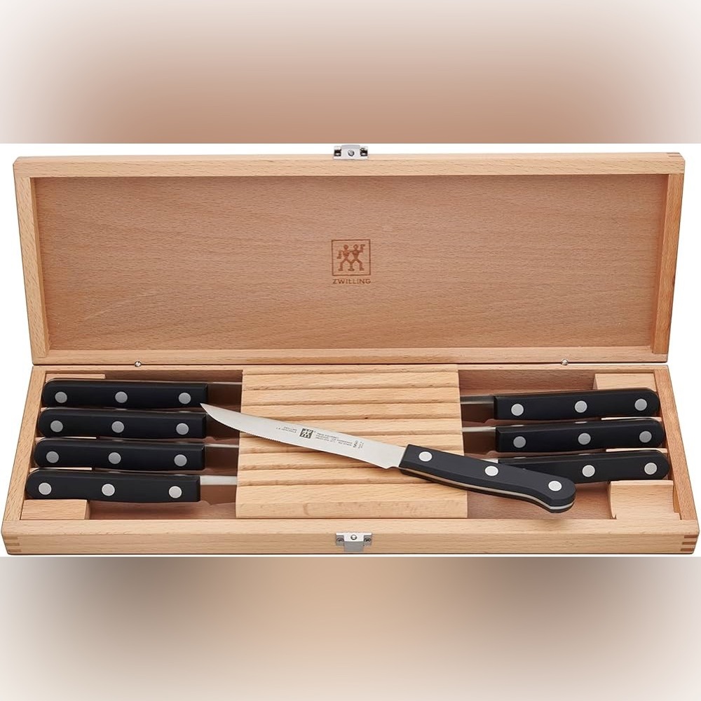 Zwilling J.A. Henckels TWIN Gourmet Steak Knives- Set of 8 Riveted-NWOT